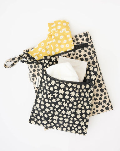 Chamomile Cream & Black Wet/Dry Bag (2 sizes sold separately)