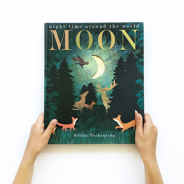 Moon: A Peek-Through Picture Book by Britta Teckentrup